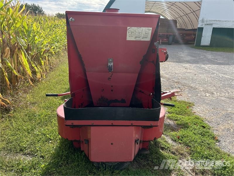 Gehl 1580 54 in Silage Blower Kääntöpöydät, kuljettimet ja siirtokoneet