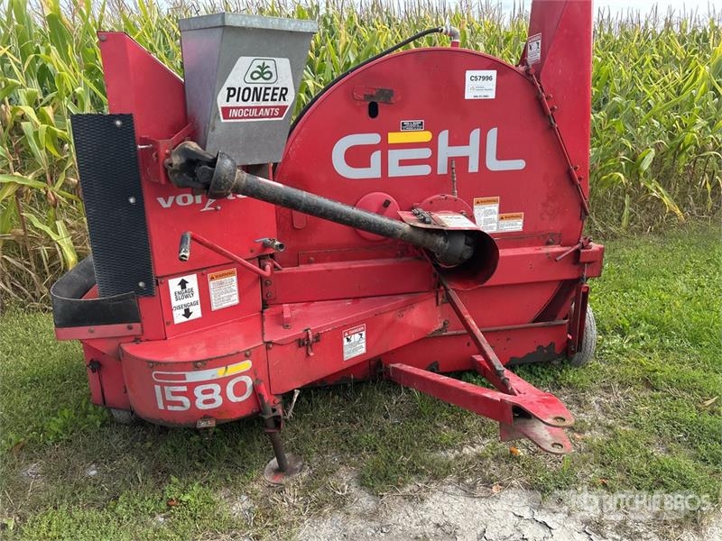 Gehl 1580 54 in Silage Blower Kääntöpöydät, kuljettimet ja siirtokoneet