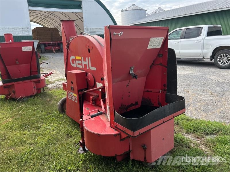 Gehl 1580 54 in Silage Blower Kääntöpöydät, kuljettimet ja siirtokoneet