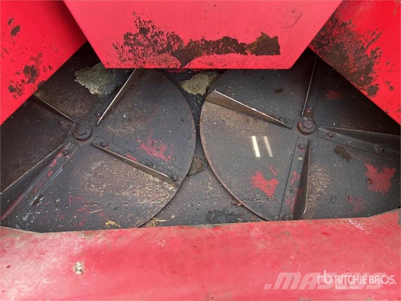 Gehl 1580 54 in Silage Blower Kääntöpöydät, kuljettimet ja siirtokoneet
