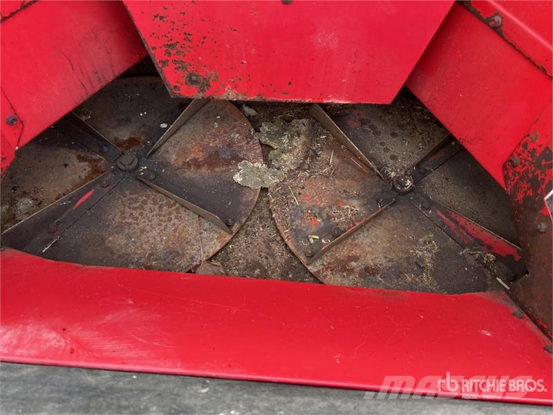 Gehl 1580 54in fan Silage Blower Pašizkrāvēji