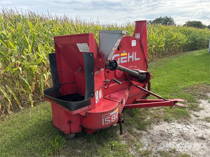 Gehl 1580 54in fan Silage Blower Pašizkrāvēji