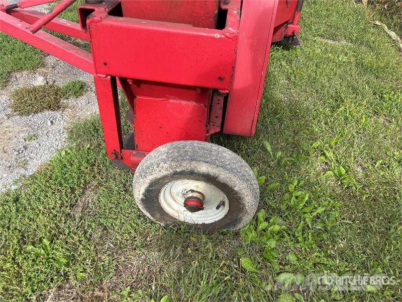 Gehl 1580 54in fan Silage Blower Pašizkrāvēji