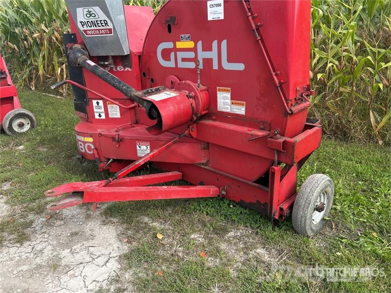Gehl 1580 54in fan Silage Blower Pašizkrāvēji