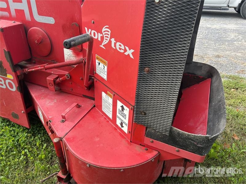 Gehl 1580 54in fan Silage Blower Pašizkrāvēji
