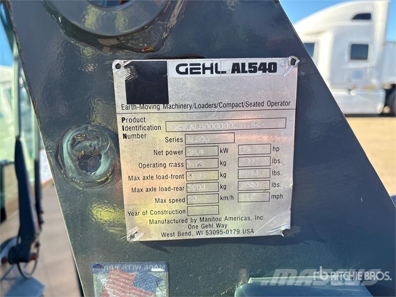 Gehl AL540 Sidewalk Plow Otros componentes
