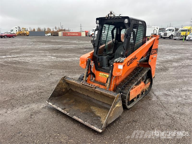 Gehl RT135 Compact Track Loader Lietoti riteņu kompaktiekrāvēji
