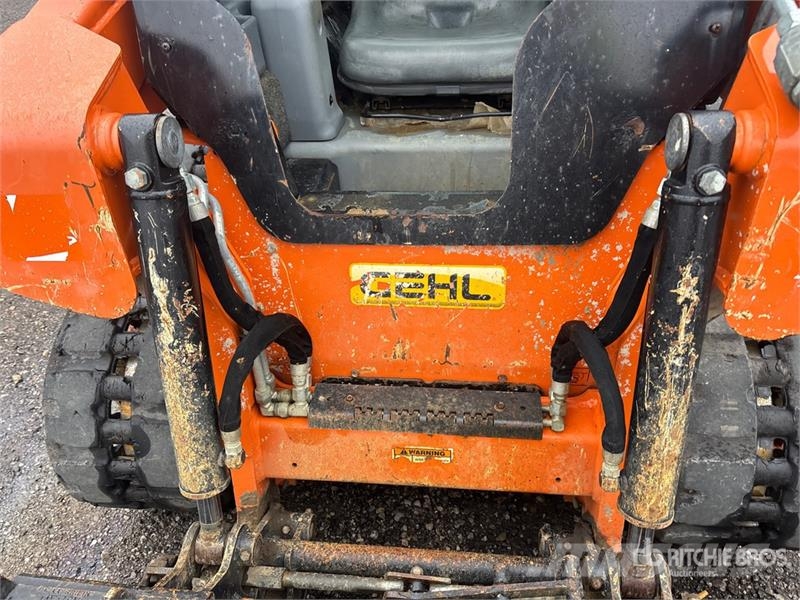 Gehl RT135 Compact Track Loader Lietoti riteņu kompaktiekrāvēji