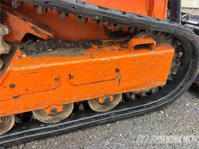 Gehl RT135 Compact Track Loader Lietoti riteņu kompaktiekrāvēji