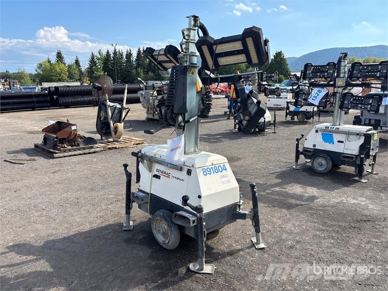 Generac Magnum PLT240 Light Tower Valopylväät
