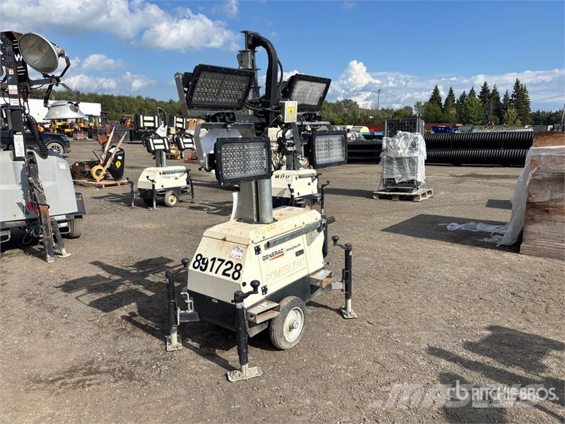 Generac Magnum PLT240 Light Tower Valopylväät