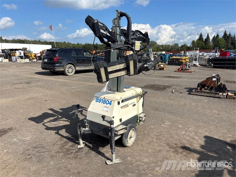 Generac Magnum PLT240 Light Tower Valopylväät