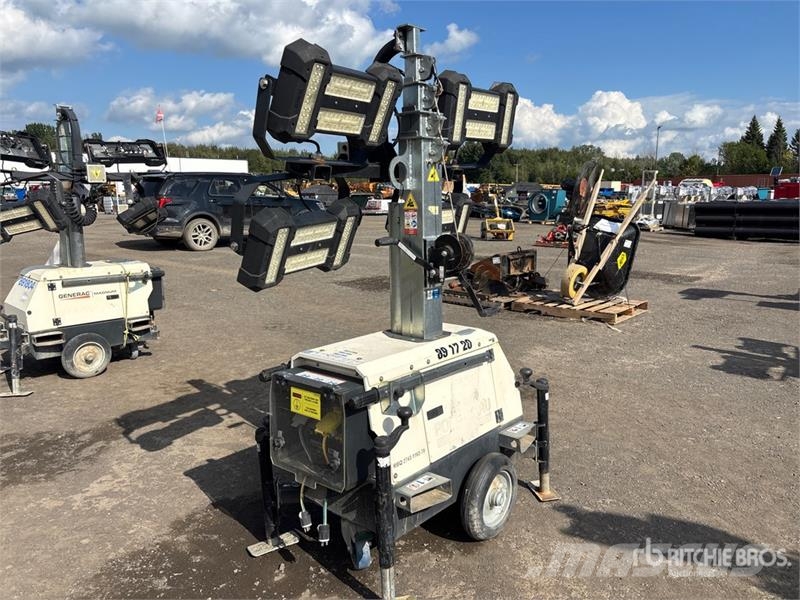 Generac Magnum PLT240 Light Tower Valopylväät