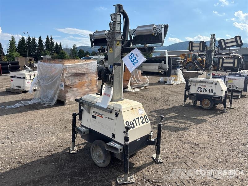 Generac Magnum PLT240 Light Tower Valopylväät