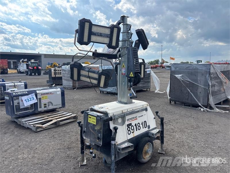 Generac Magnum PLT240 Light Tower Valopylväät