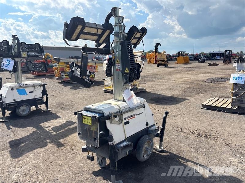 Generac Magnum PLT240 Light Tower Valopylväät
