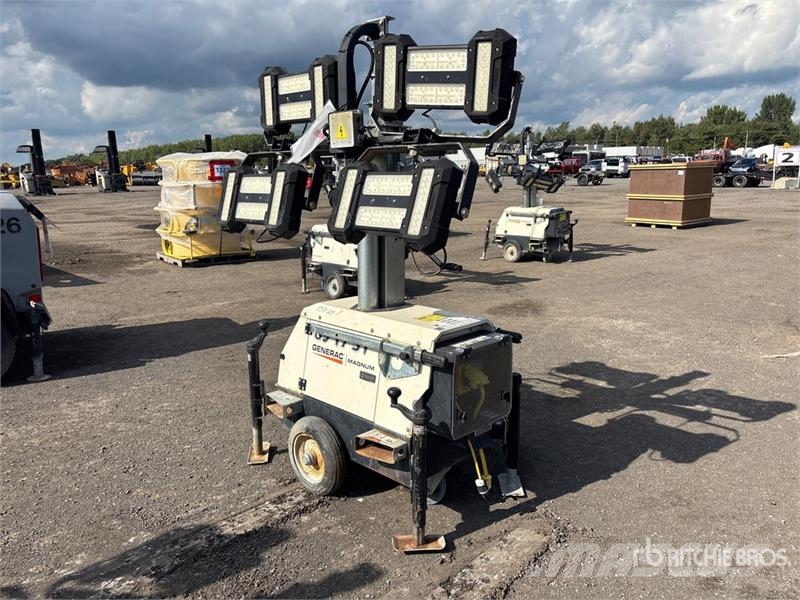 Generac Magnum PLT240 Light Tower Valopylväät