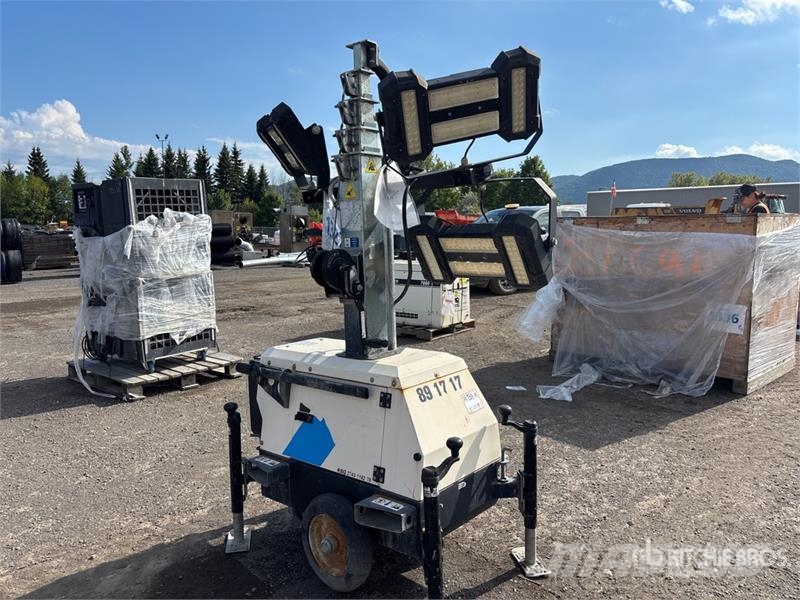 Generac Magnum PLT240 Light Tower Valopylväät