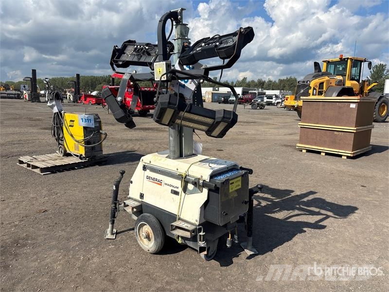 Generac Magnum PLT240 Light Tower Valopylväät