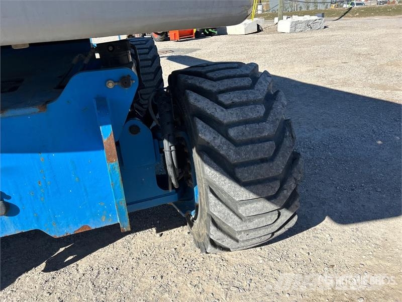 Genie 4WD Diesel Articulating Boom Lift رافعات سلة مفصلية