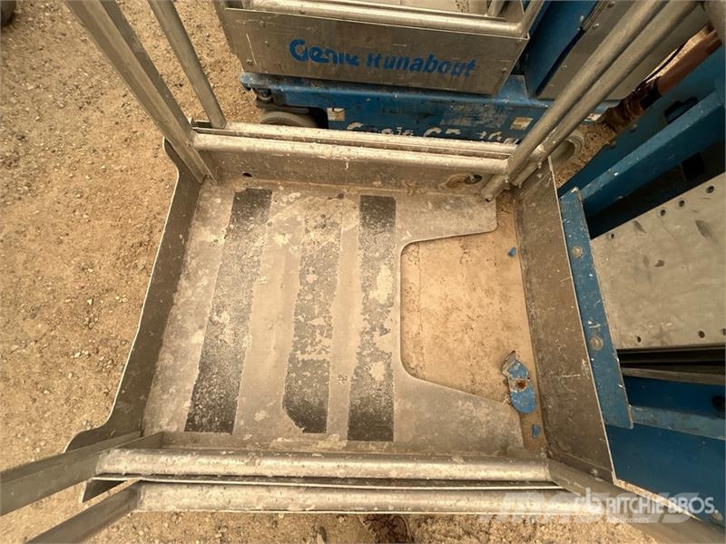Genie GR-20 Vertical Mast Lift Vertical mast lifts