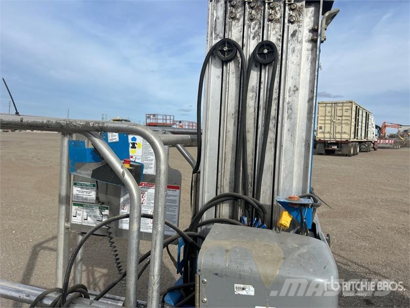 Genie GR-20 Vertical Mast Lift 垂直昇降型リフト