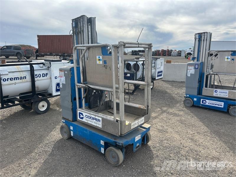 Genie GR-20 Vertical Mast Lift 垂直昇降型リフト
