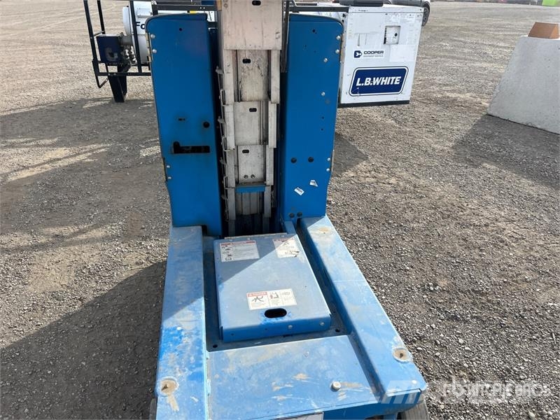 Genie GR-20 Vertical Mast Lift Personenaufzüge