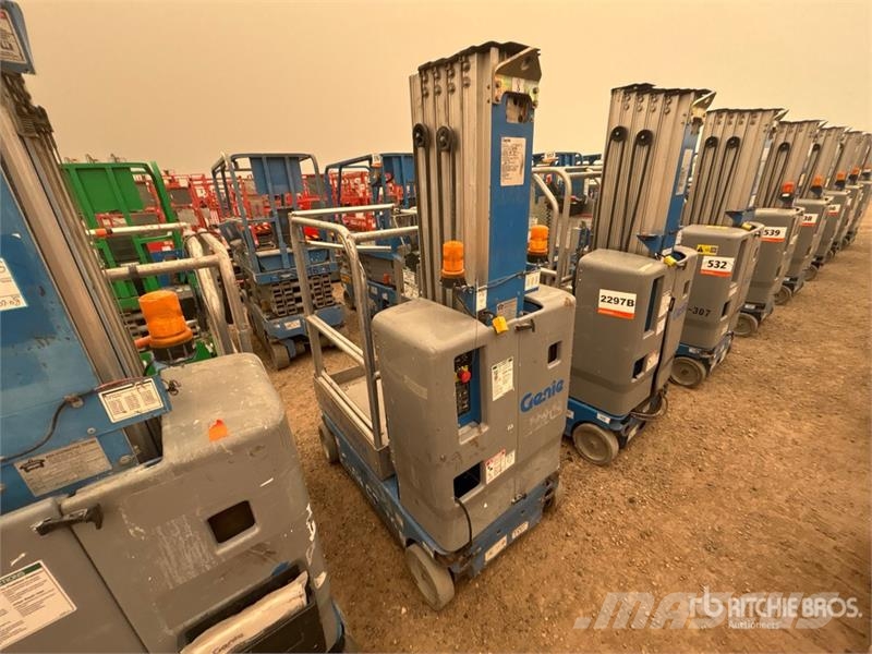 Genie GR-20 Vertical Mast Lift Vertical mast lifts