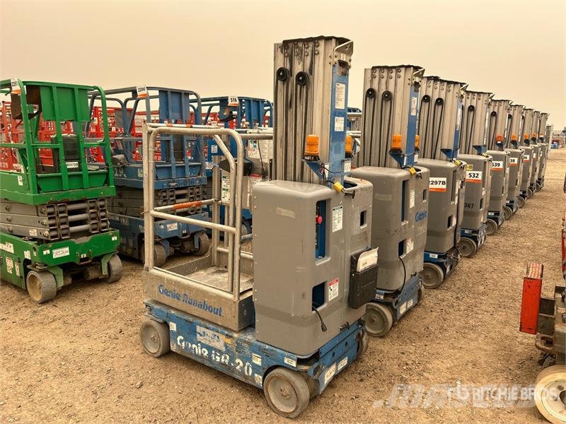 Genie GR-20 Vertical Mast Lift Vertical mast lifts