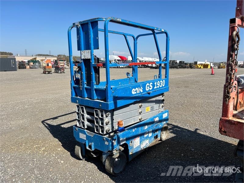 Genie GS-1930 Electric Scissor Lift Scissor lifts