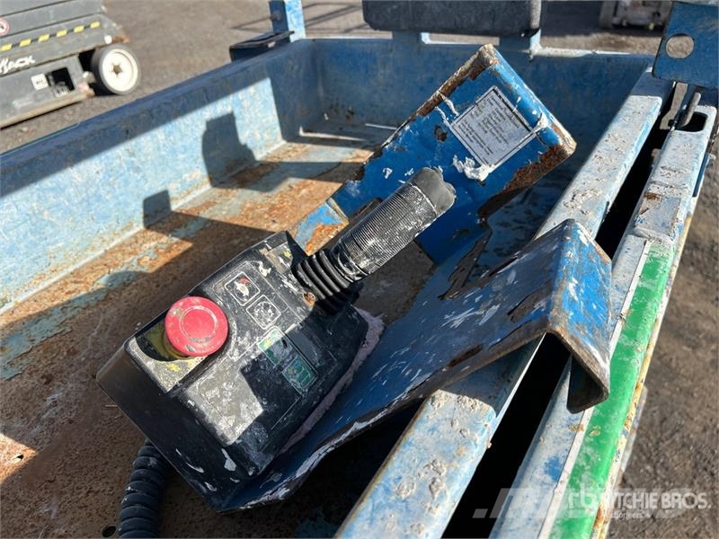 Genie GS-1930 Electric Scissor Lift رافعات مقصية الشكل