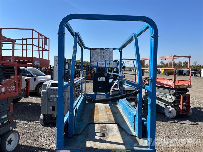 Genie GS-1930 Electric Scissor Lift Scissor lifts