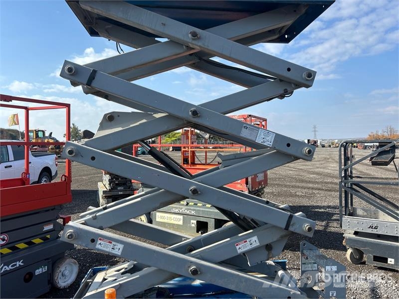 Genie GS-1930 Electric Scissor Lift رافعات مقصية الشكل