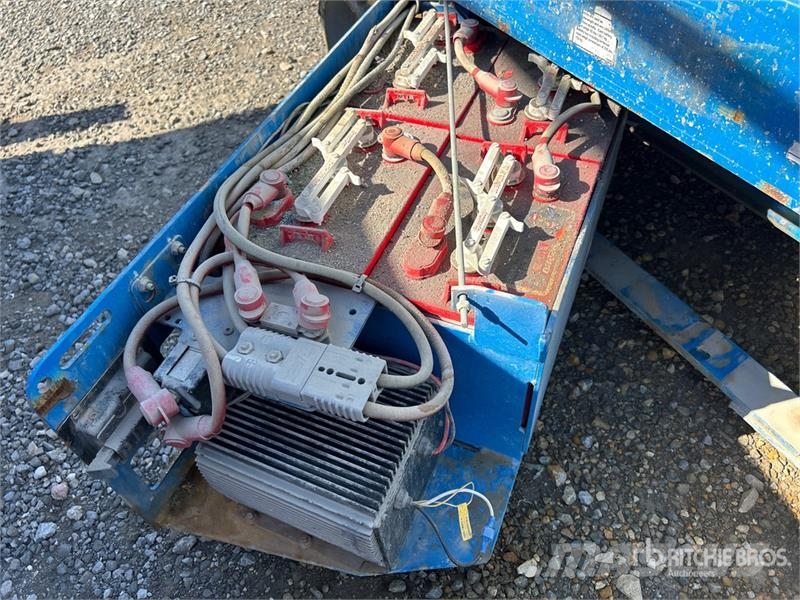 Genie GS-1930 Electric Scissor Lift Scissor lifts