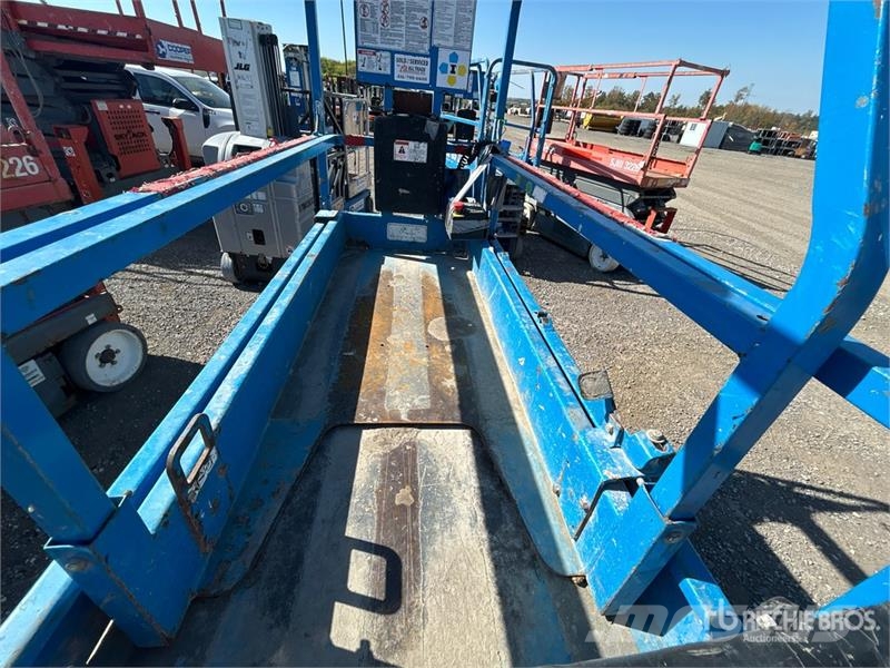 Genie GS-1930 Electric Scissor Lift Scissor lifts