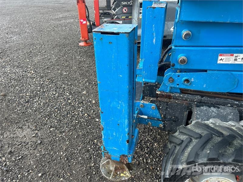 Genie GS-2669 RT Diesel Scissor Lift رافعات مقصية الشكل