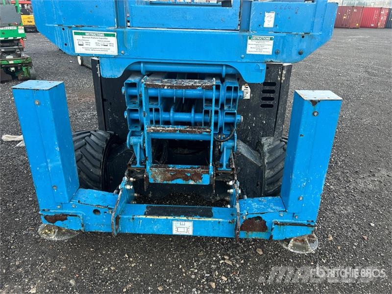 Genie GS-2669 RT Diesel Scissor Lift رافعات مقصية الشكل