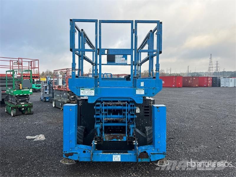 Genie GS-2669 RT Diesel Scissor Lift رافعات مقصية الشكل