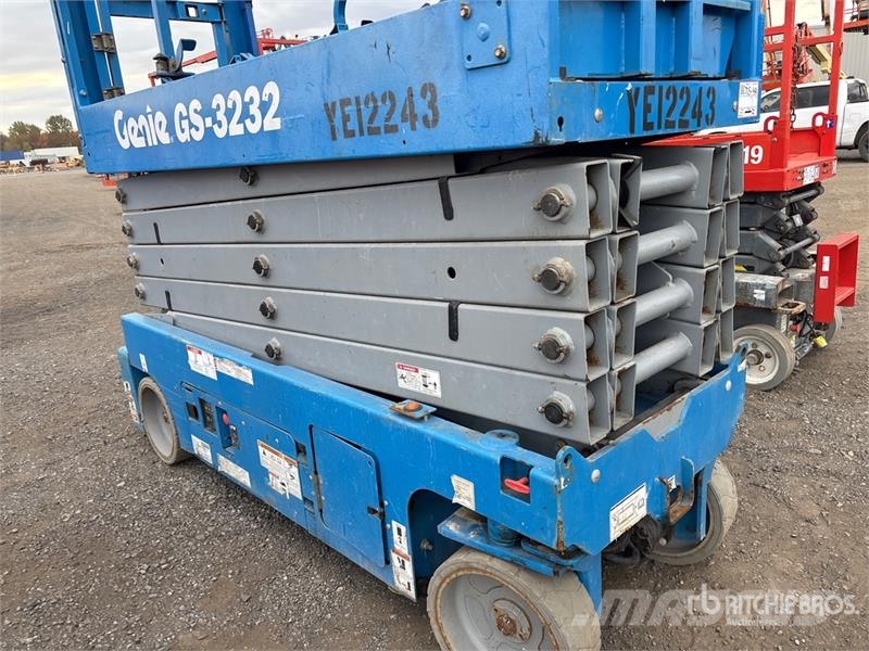 Genie GS-3232 Electric Scissor Lift Šķerveida pacēlāji