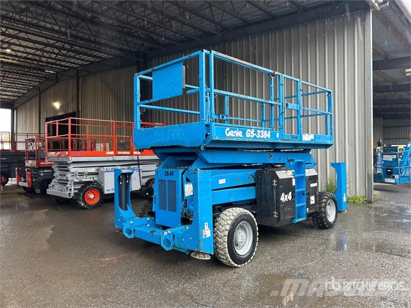 Genie GS-3384 4x4 Diesel Scissor Lift رافعات مقصية الشكل