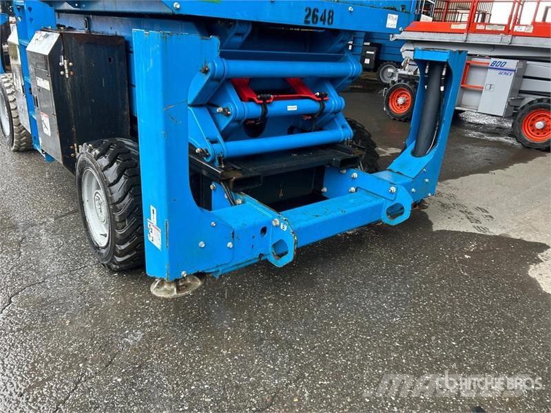Genie GS-3384 4x4 Diesel Scissor Lift رافعات مقصية الشكل