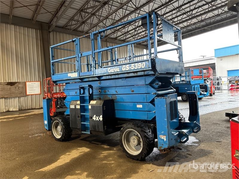 Genie GS-5390 4x4 Diesel Scissor Lift رافعات مقصية الشكل