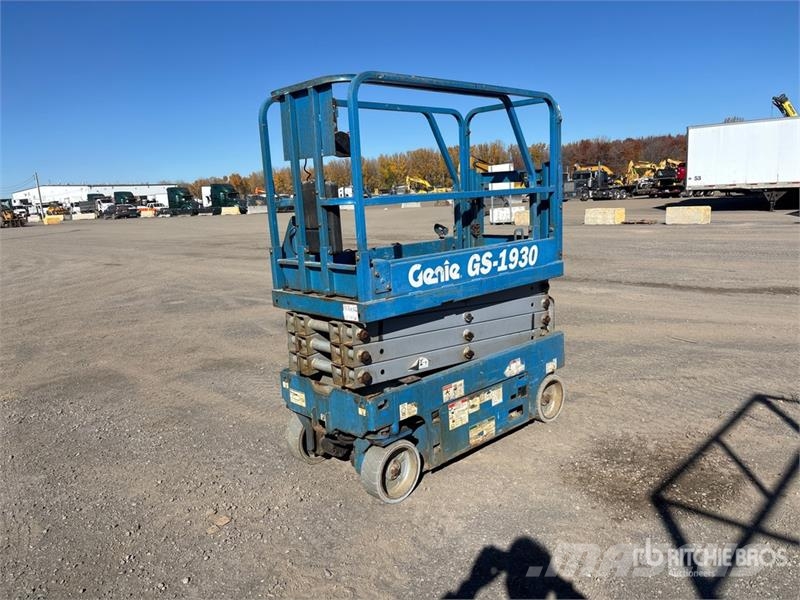 Genie GS1930 Electric Scissor Lift رافعات مقصية الشكل