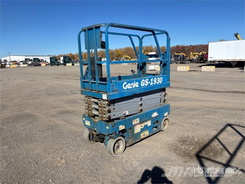 Genie GS1930 Electric Scissor Lift رافعات مقصية الشكل