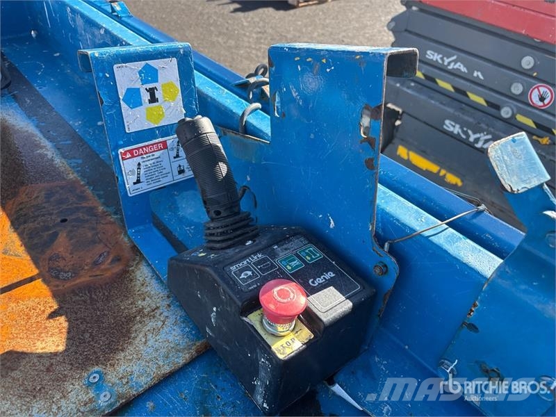 Genie GS1930 Electric Scissor Lift 가위형 리프트