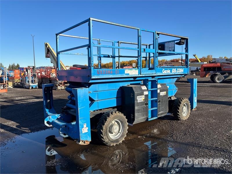 Genie GS3384RT 4x4 Dual Fuel Scissor Lift Scissor lifts