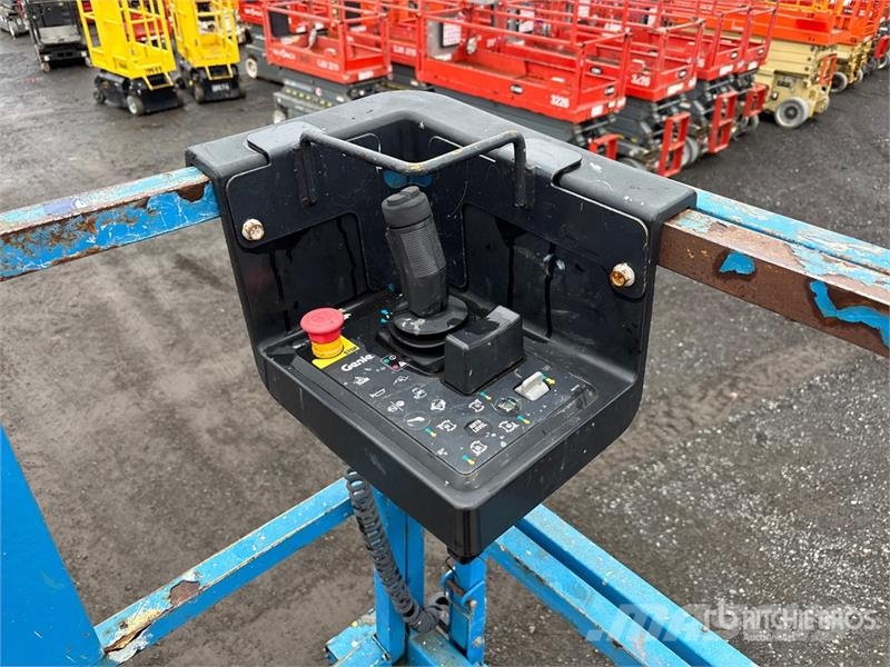 Genie GS3384RT 4x4 Dual Fuel Scissor Lift رافعات مقصية الشكل