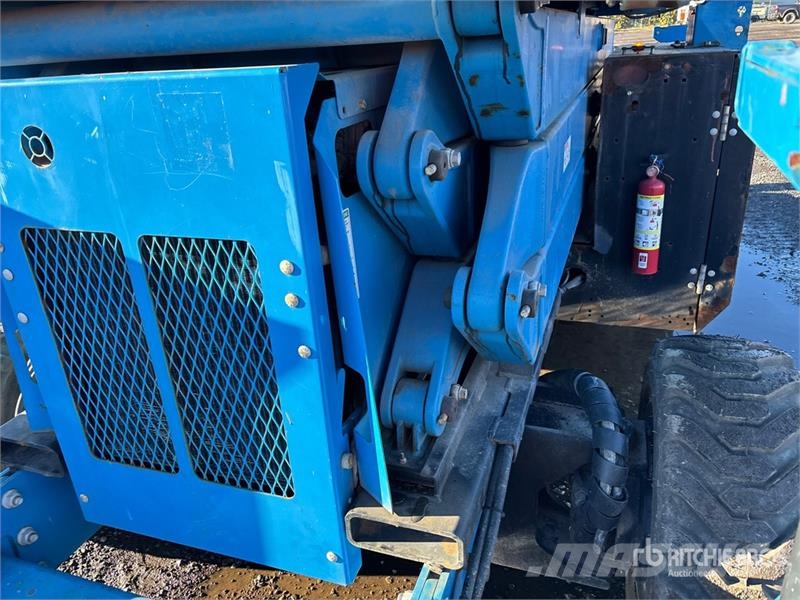 Genie GS3384RT 4x4 Dual Fuel Scissor Lift Scissor lifts