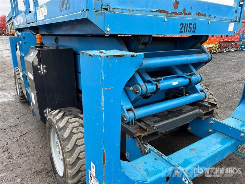 Genie GS3384RT 4x4 Dual Fuel Scissor Lift رافعات مقصية الشكل